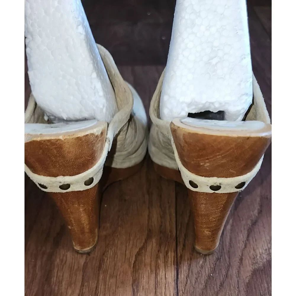 Kors Clogs - Picture 3 of 6